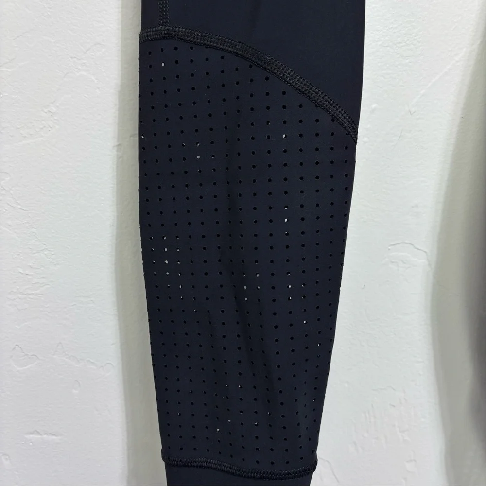 Lululemon Black NO SIZE 4? Small Women Leggings Athletic Activewear Zip Back